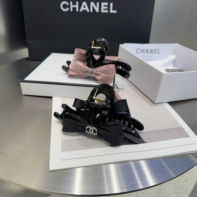 Chanel Hair Grab Clip hh36